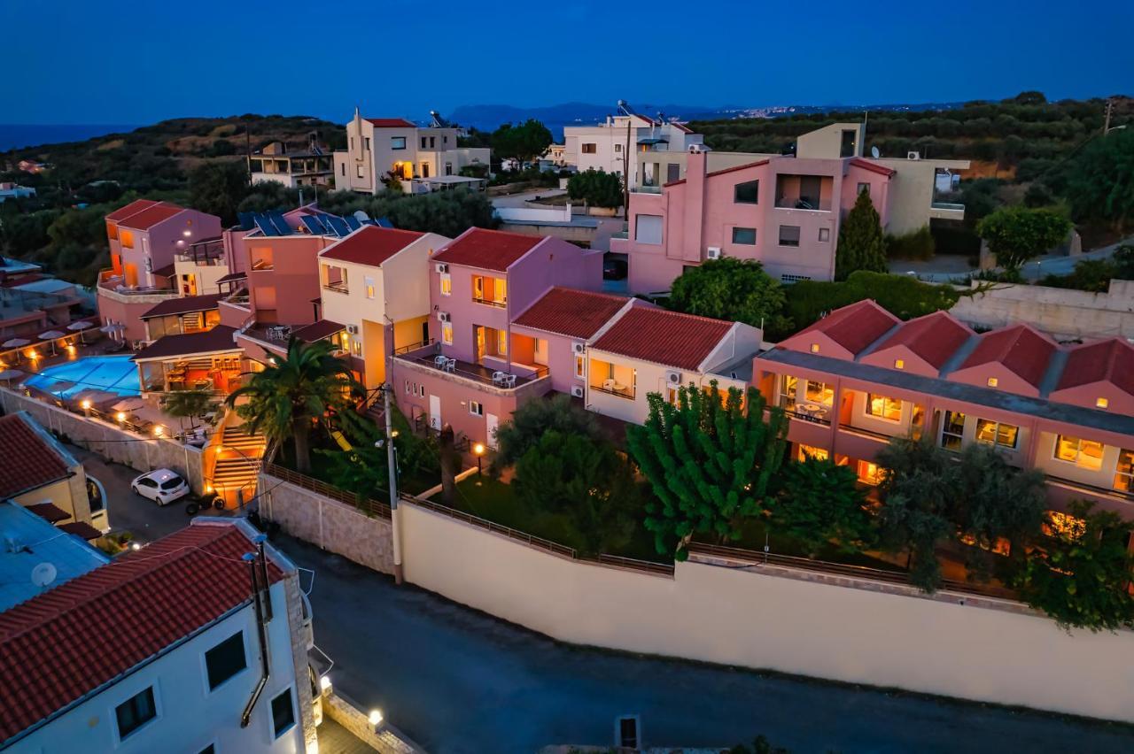 Theos Village Apartments Като-Дарацо Екстер'єр фото