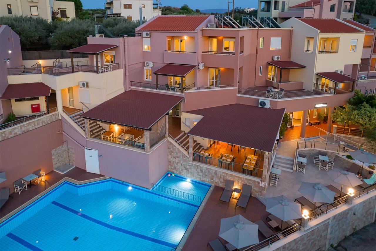 Theos Village Apartments Като-Дарацо Екстер'єр фото