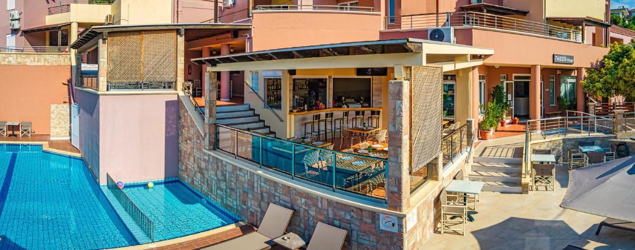 Theos Village Apartments Като-Дарацо Екстер'єр фото
