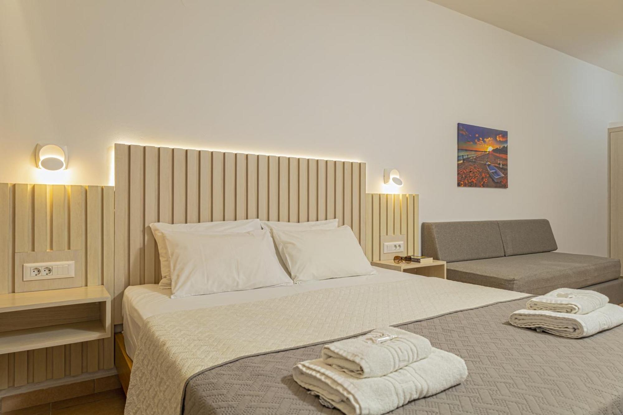 Theos Village Apartments Като-Дарацо Екстер'єр фото